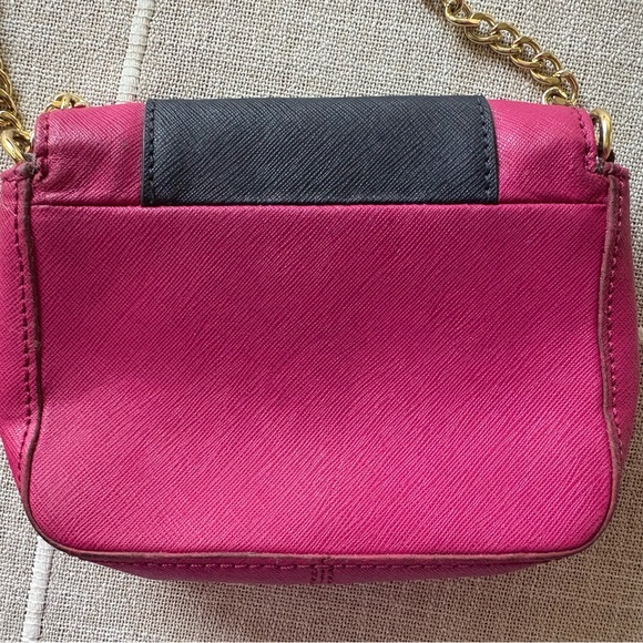 Juicy Couture Pink and Black Crossbody Bag with Gold Chain - Picture 3 of 7